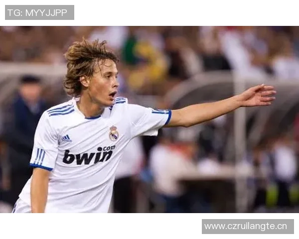 卡纳莱斯回忆皇马岁月：孤独与泪水交织的崩溃时光