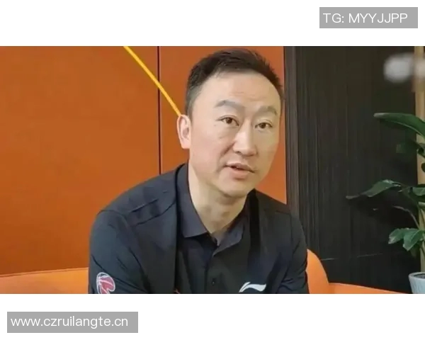 刘维伟回应网友请求抱抱杨瀚森表示已抱过并相信他会没问题