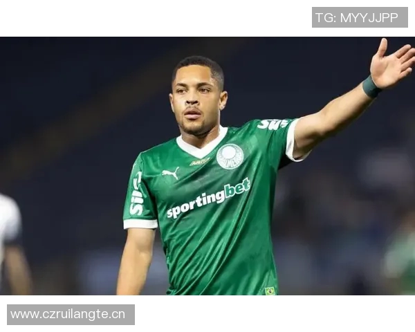 罗克重返巴甲状态火热20岁小将8场打入8球引发转会热潮