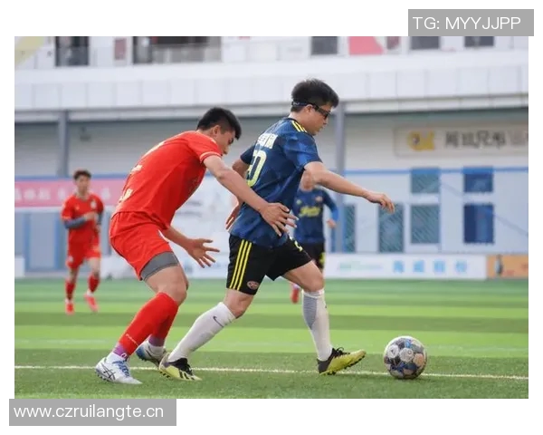 足协杯决赛吸引超35万观众票房收益突破700万大关 足协杯决赛吸引超35万观众票房收益突破700万大关