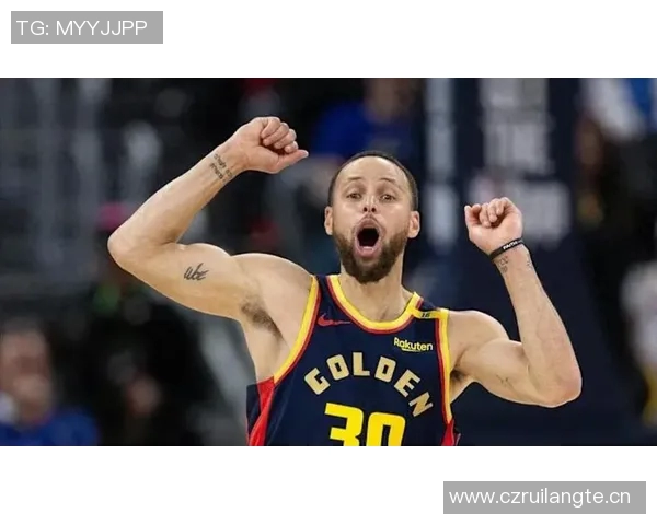 科尔透露库里缺席训练但与队友共同观看比赛录像积极参与备战