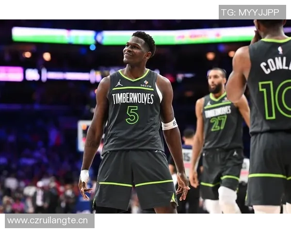 凯尔特人迎战森林狼先发阵容对决布朗怀特携手爱德华兹戈贝尔兰德尔争锋 凯尔特人迎战森林狼先发阵容对决布朗怀特携手爱德华兹戈贝尔兰德尔争锋