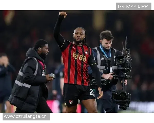 赖特菲利普斯盛赞塞梅尼奥称其为英超顶级边锋具备豪门加盟实力