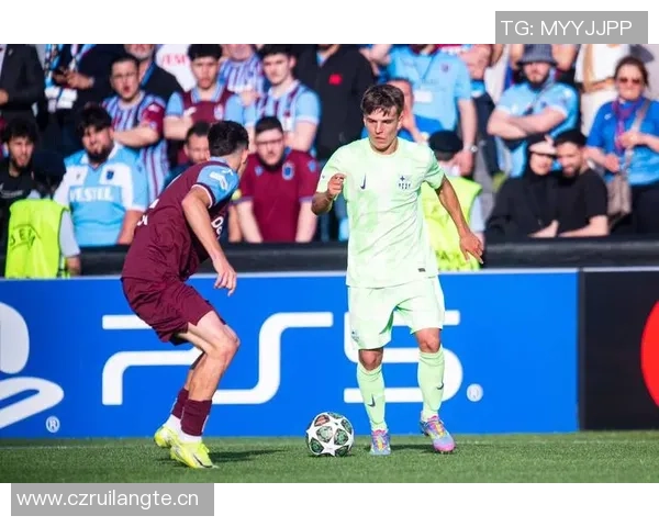 巴萨18岁中场胡安埃尔南德斯合同到期巴黎有意免签引关注