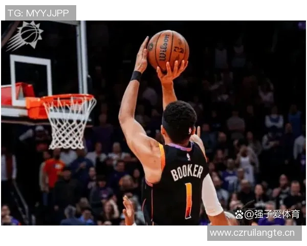 布克首节得分全在半场表现平平9分3助3失误正负值5引发关注