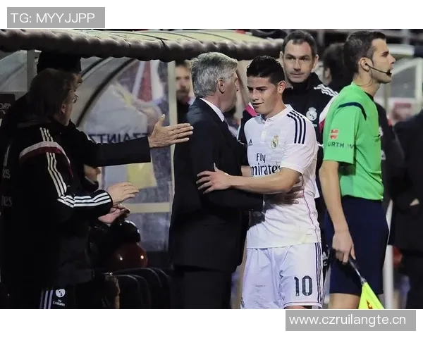 芝加哥火焰与莱万积极洽谈球员对转会持开放态度