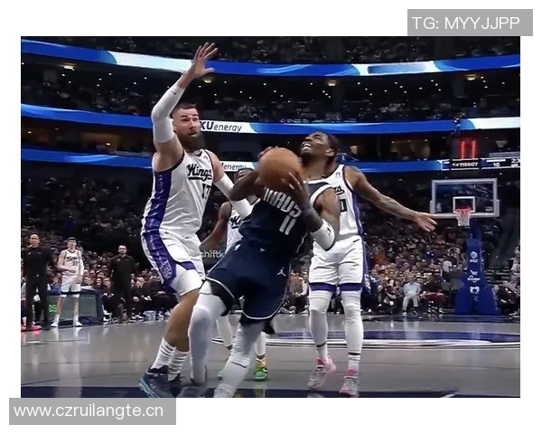 独行侠机器人功夫表演意外失灵欧文一推竟然趴下了